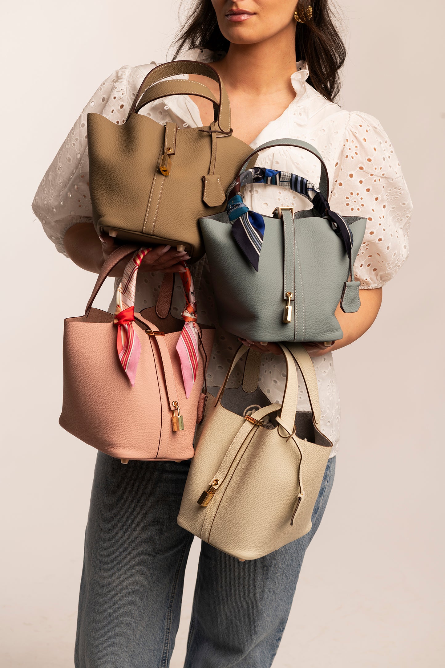 Hyacinth leather bucket bag