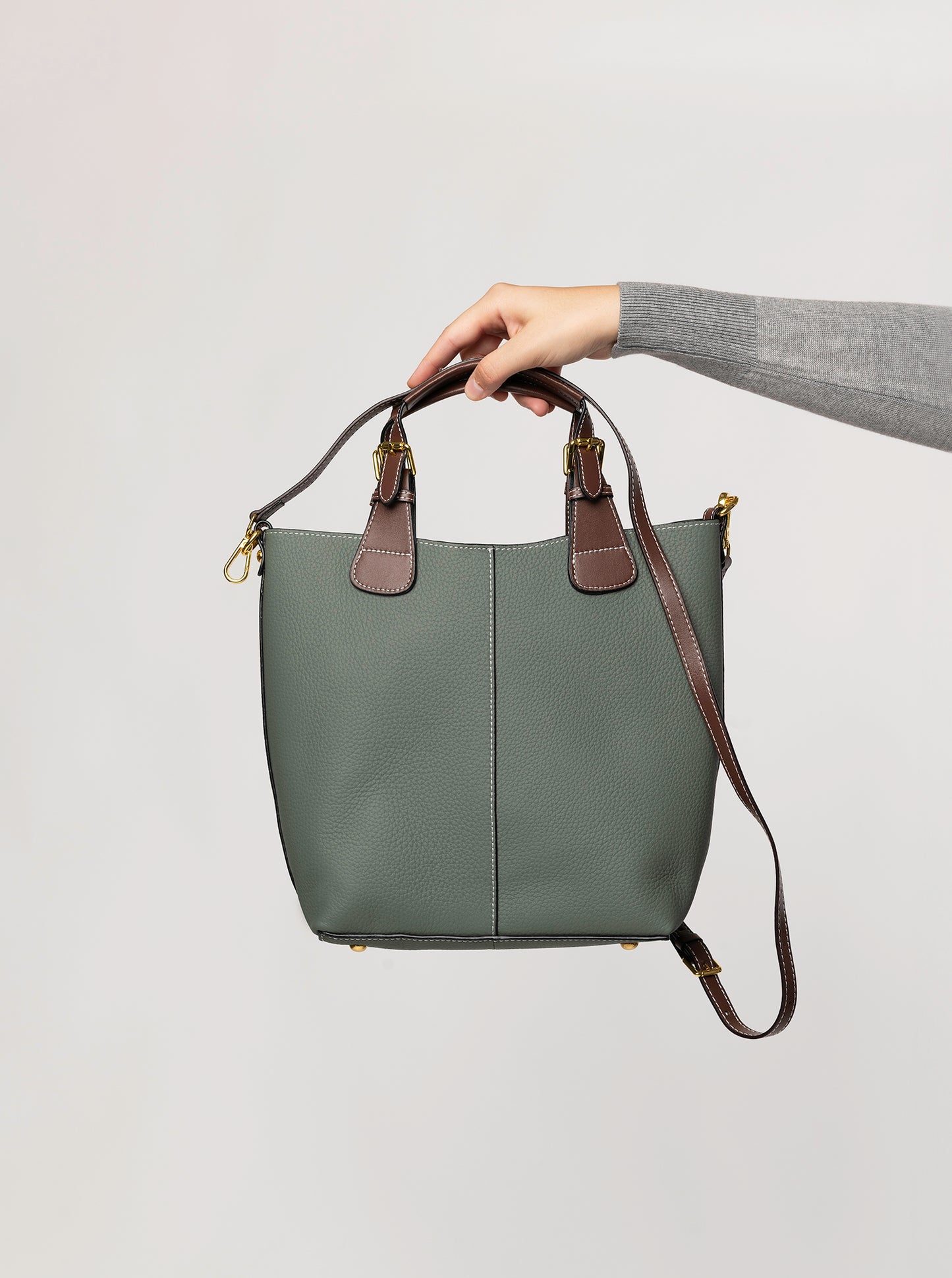 Aviana leather bucket bag