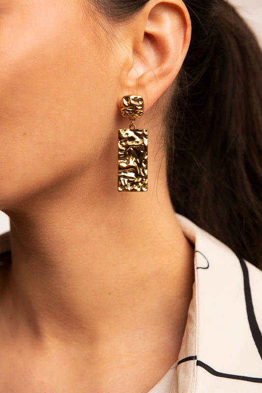 Xenia textured pendant earrings
