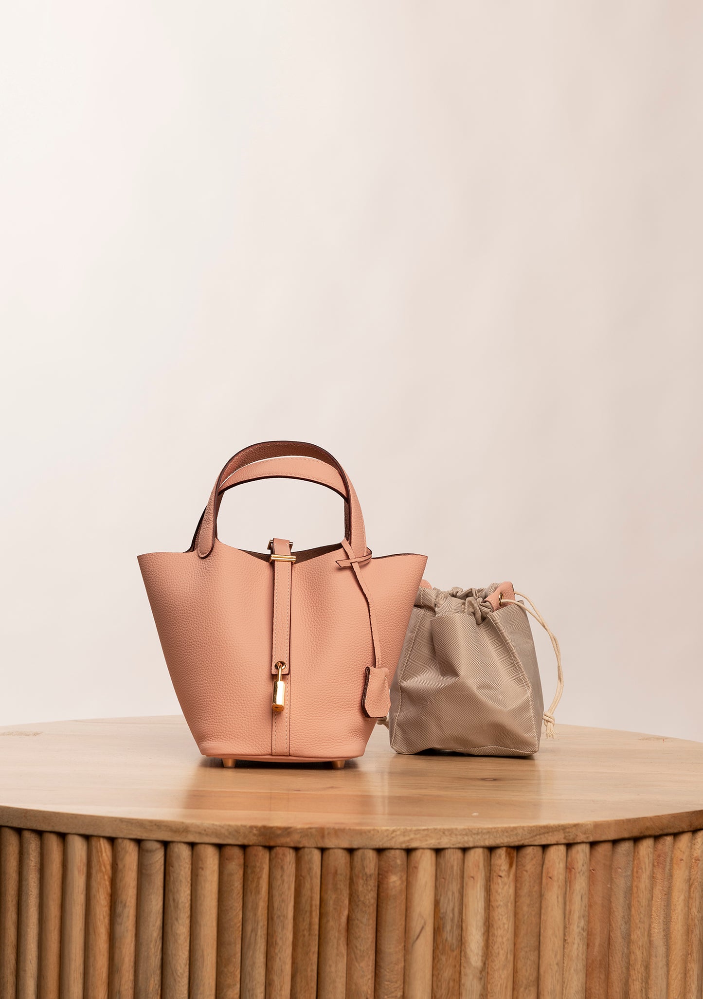 Hyacinth leather bucket bag