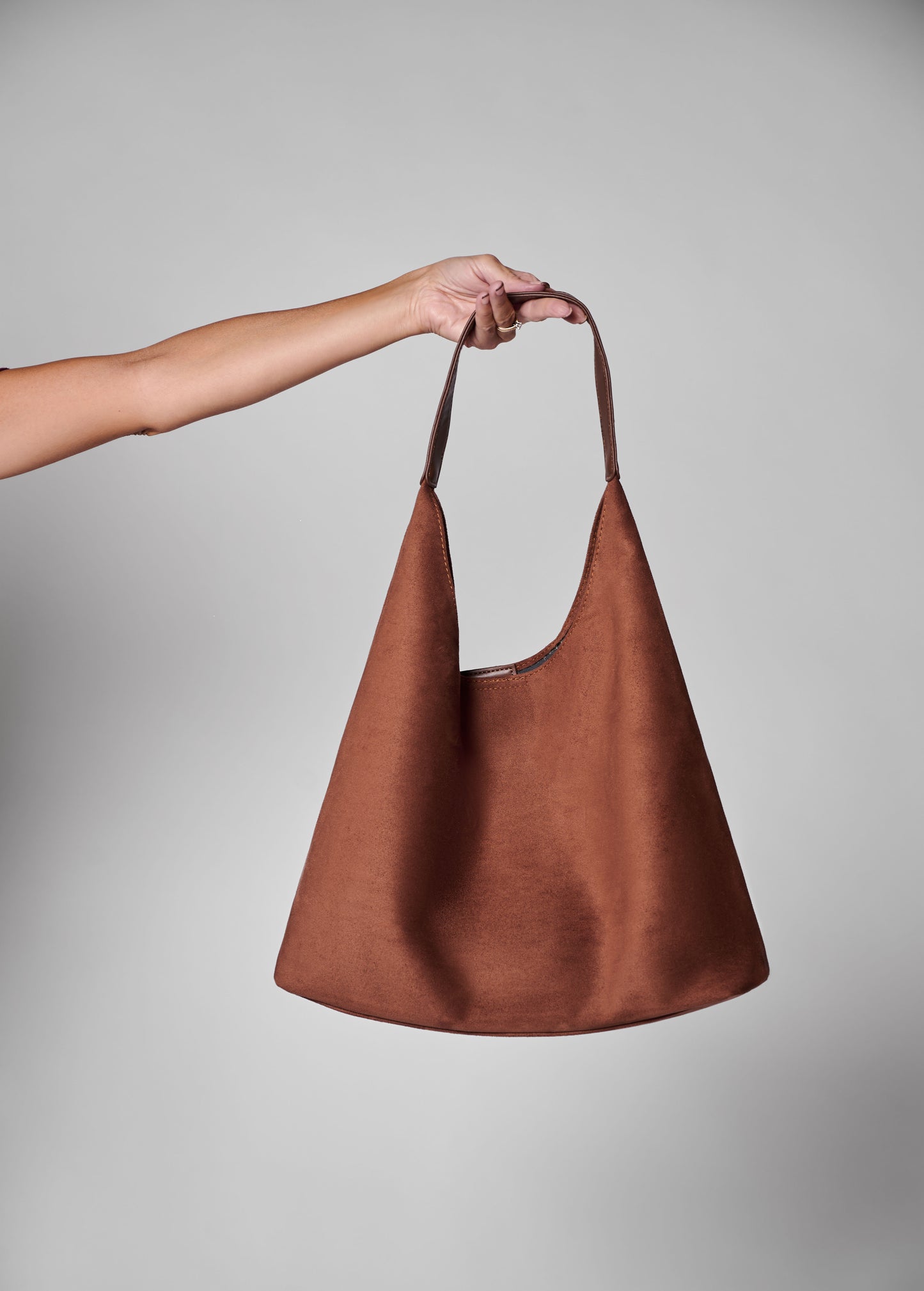 Fenna suede shoulderbag
