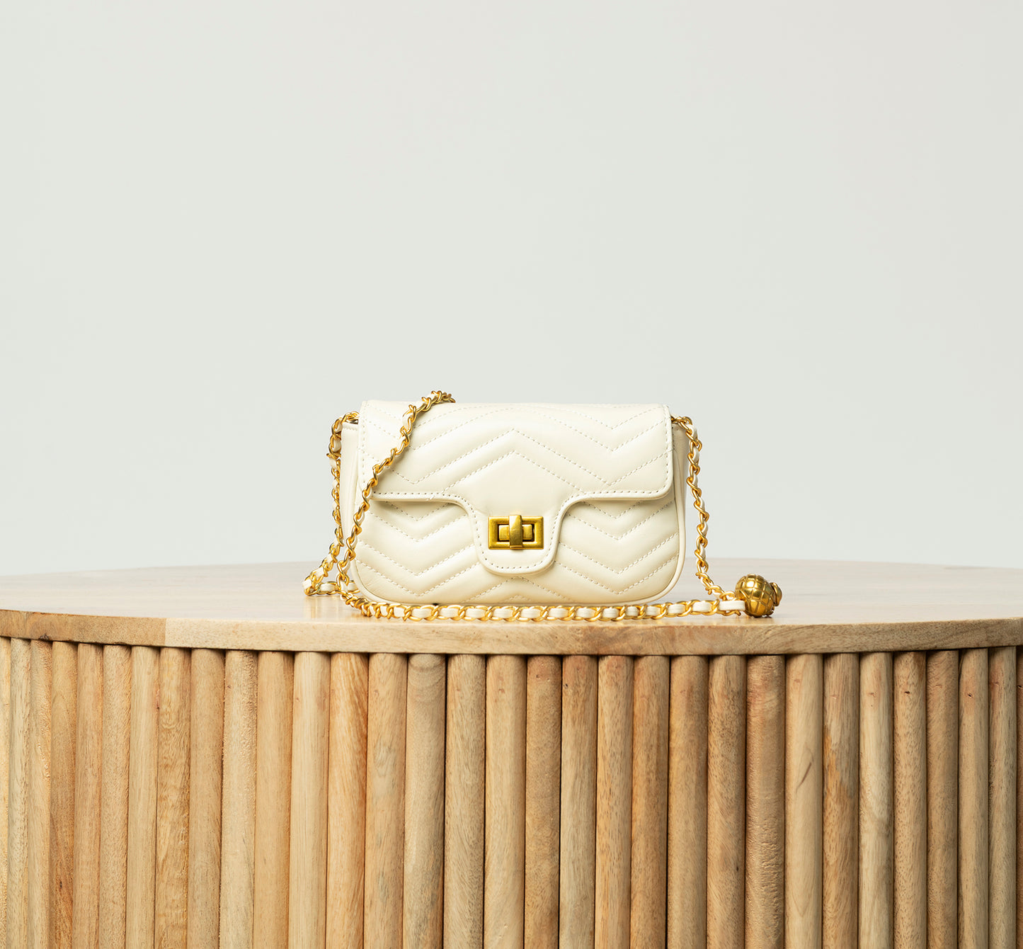 White herringbone leather crossbody bag