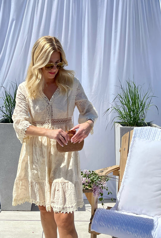 Robe Emilia au crochet et à œillets