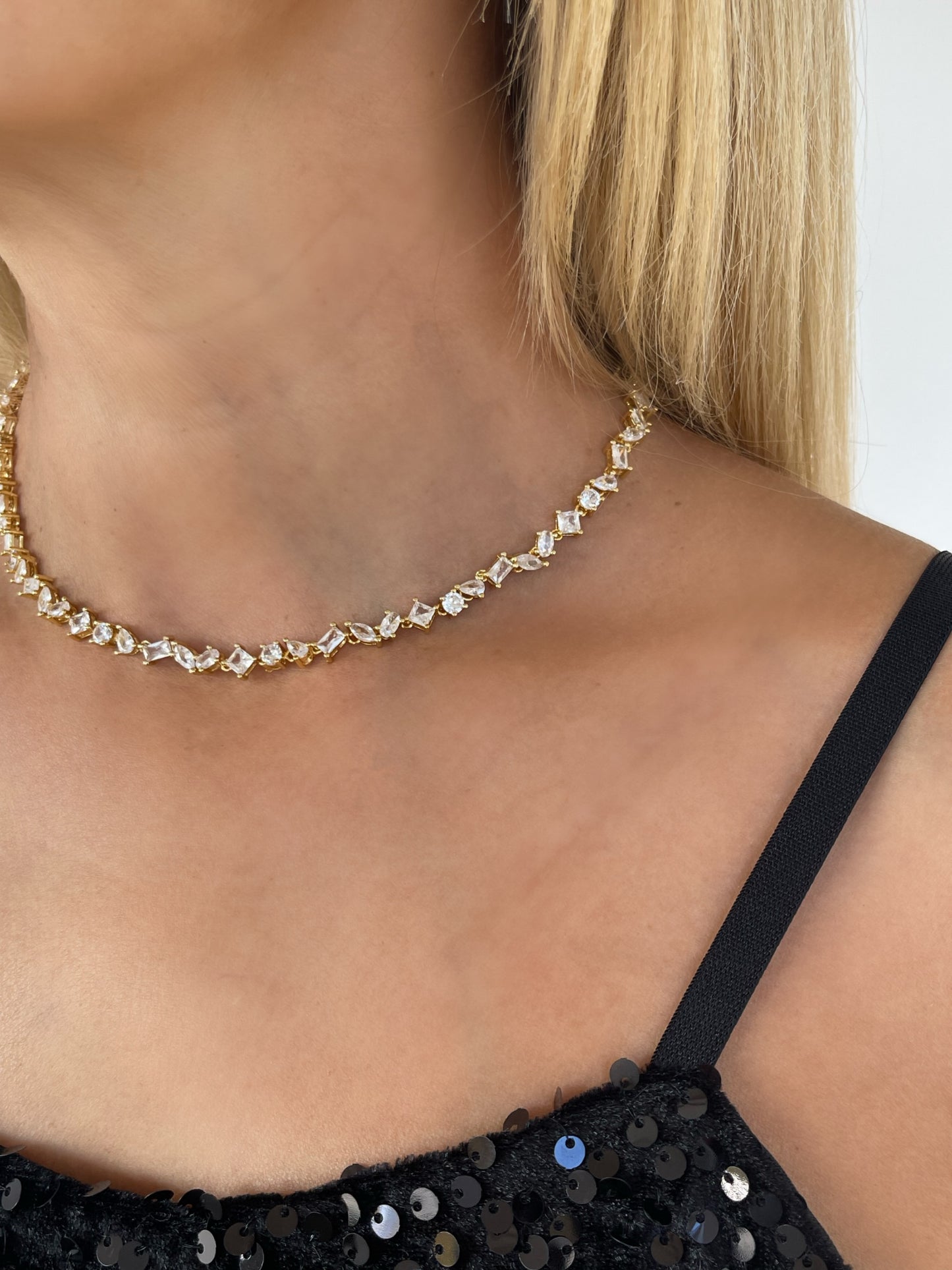 Clara tennis necklace