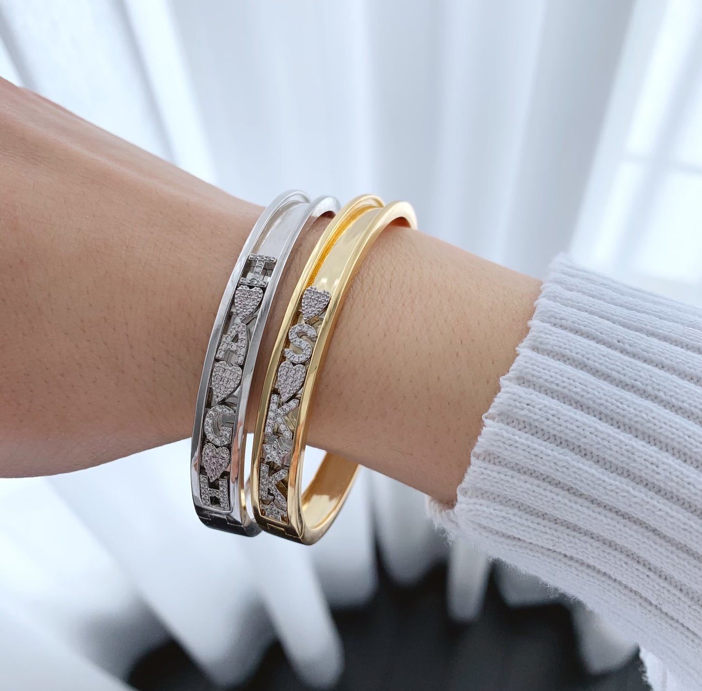 Charm bangle